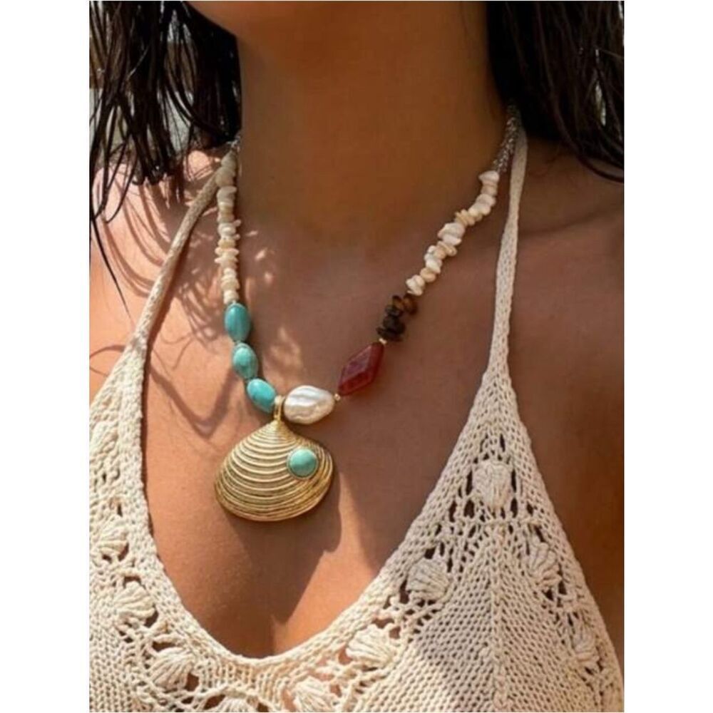 Beach Charm Necklace A1685